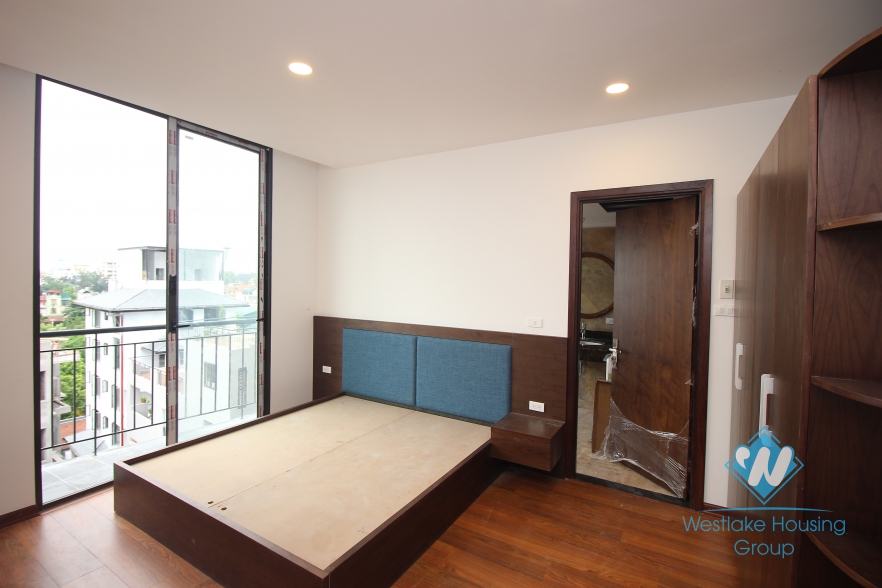 The 7-th floor apartment with large lakeview in Tay Ho, Hanoi